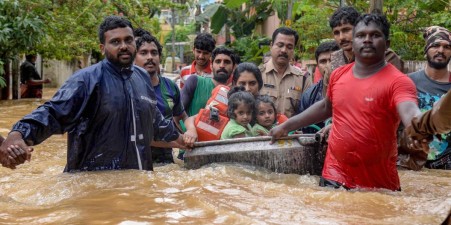 Packaged food for the flood affected in kerala and kodagu